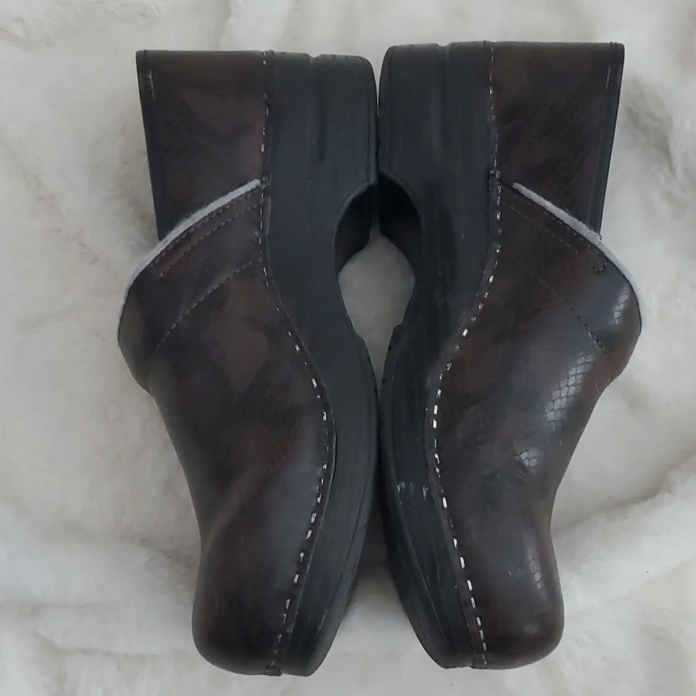 Dansko Python Snakeskin Clogs - Picture 5 of 9